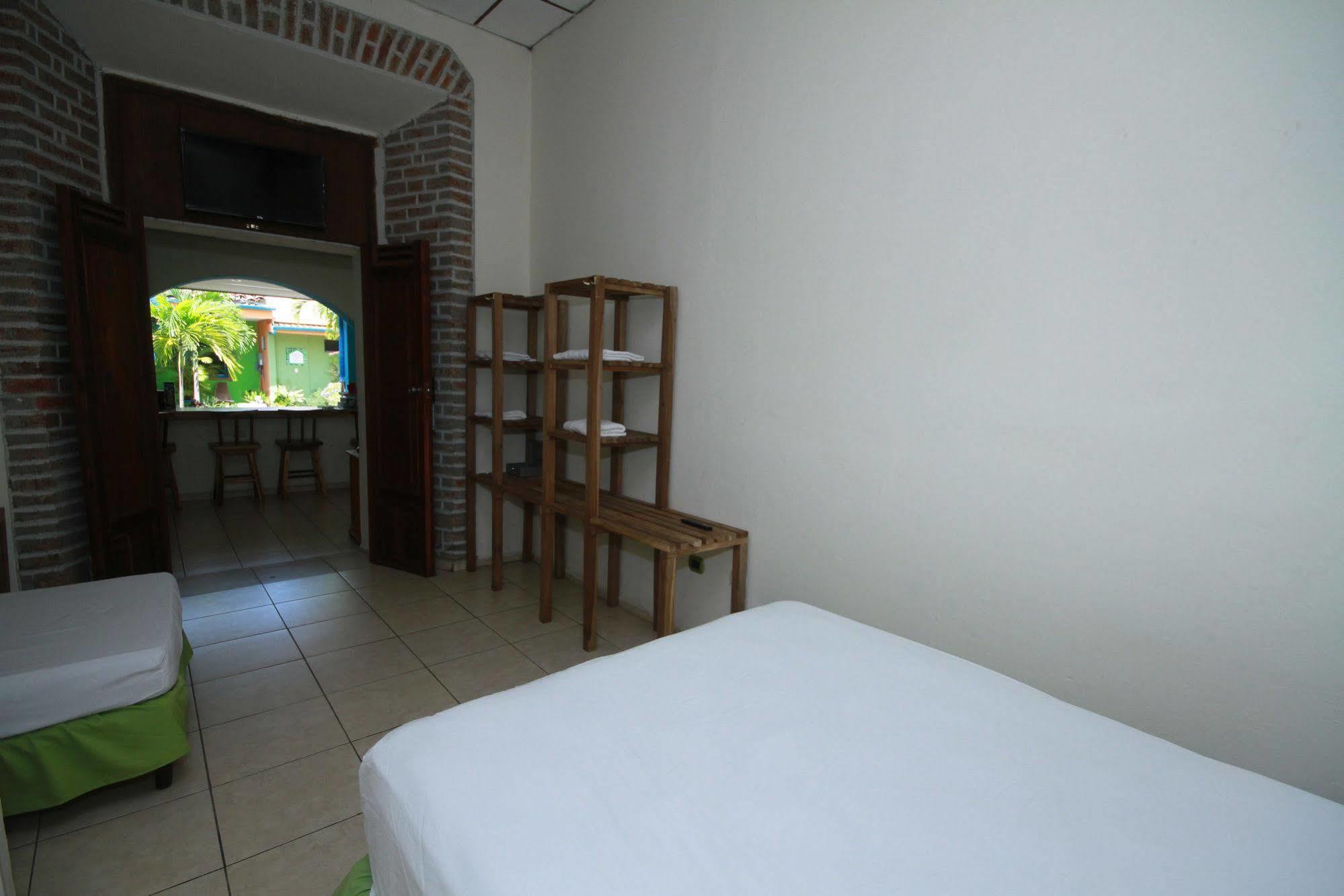 Hostal Casa Verde Santa Ana Bagian luar foto